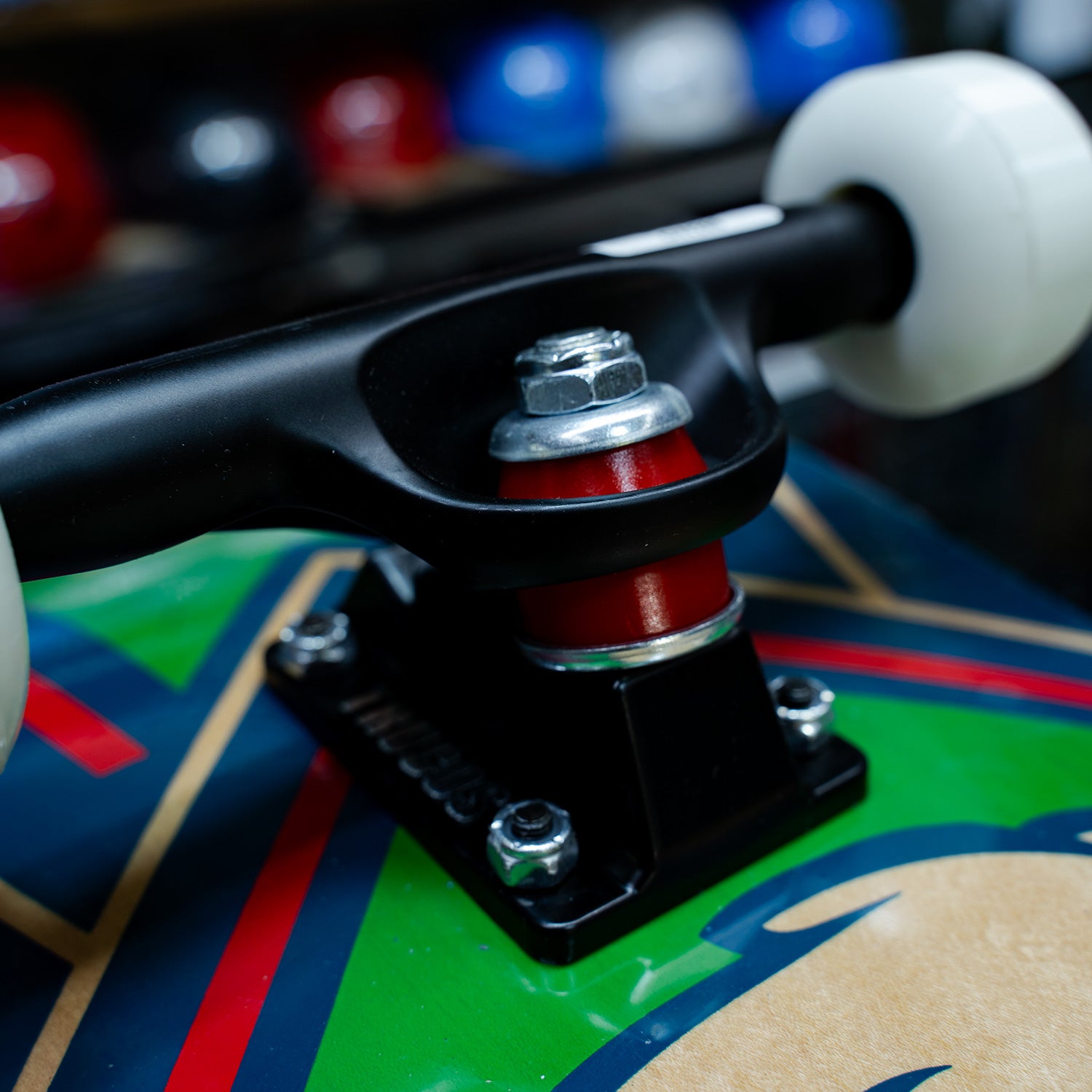 SKATE TRUCOS WOODEN LION