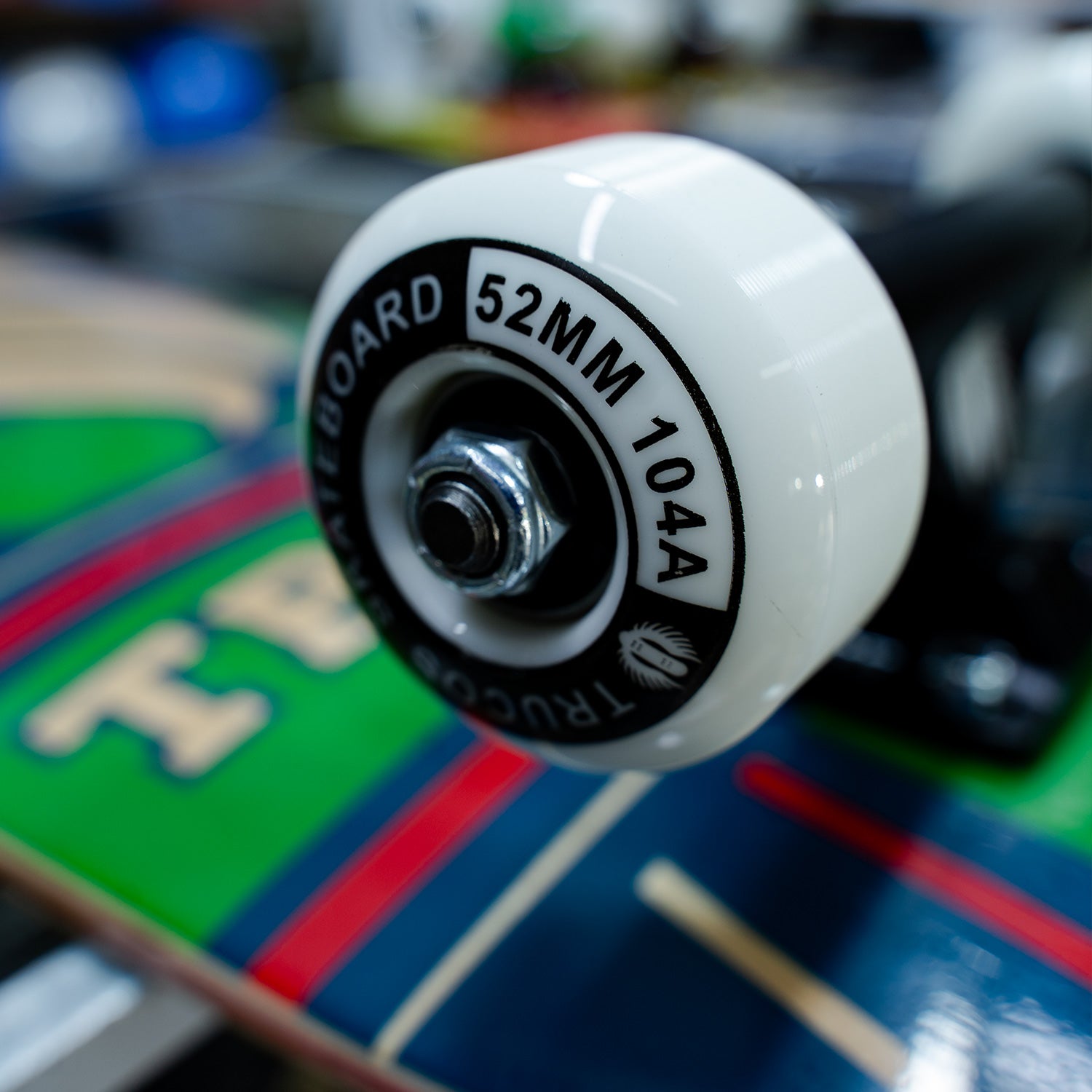 SKATE TRUCOS WOODEN LION