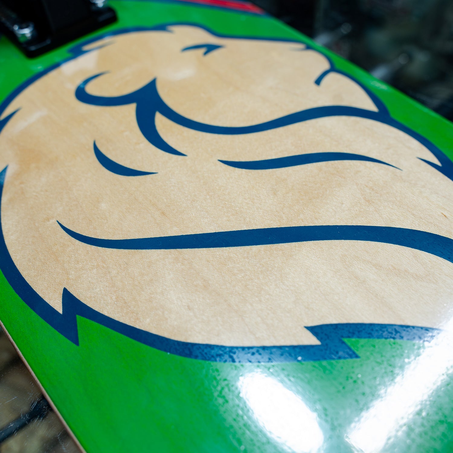 SKATE TRUCOS WOODEN LION
