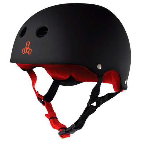 CASCO TRIPLE EIGHT