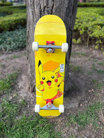 SKATE NATURAL PRO PIKACHU 8.25"