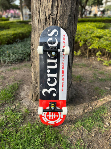 SKATE TRES CRUCES SEMI-PRO 8.25"